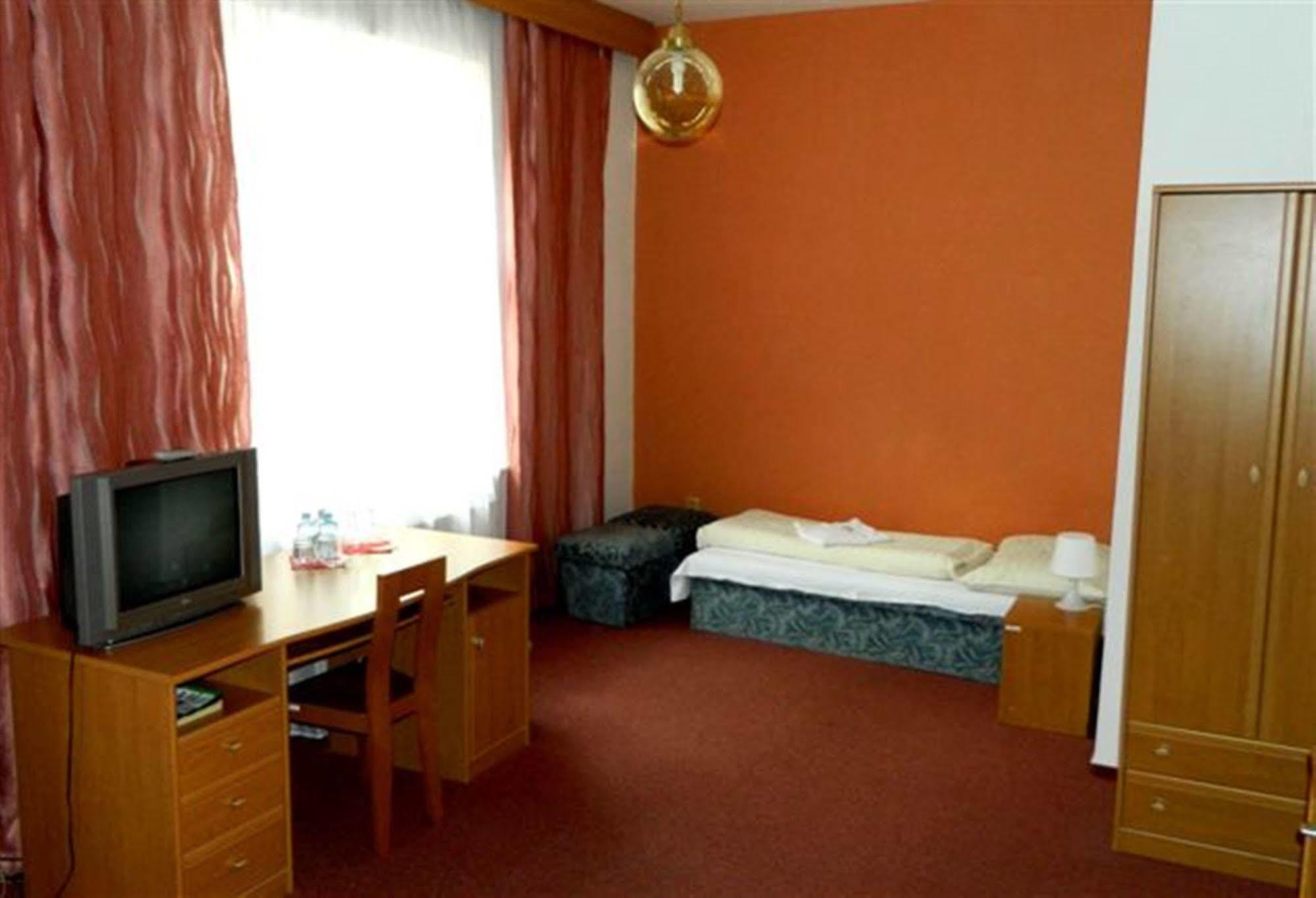 Maria Hotel 3*